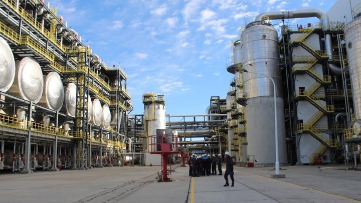 Новые заводы в Атырау создадут тысячи рабочих мест в нефтехимии Казахстана