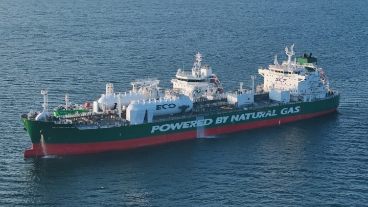 Танкер «Иван Айвазовский» на СПГ передан заказчику для перевозок нефти