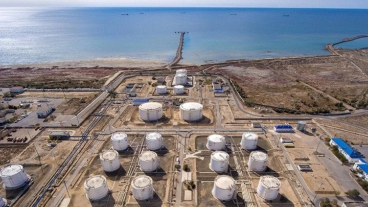 Казахстан ищет новые пути для экспорта нефти на фоне проблем КТК