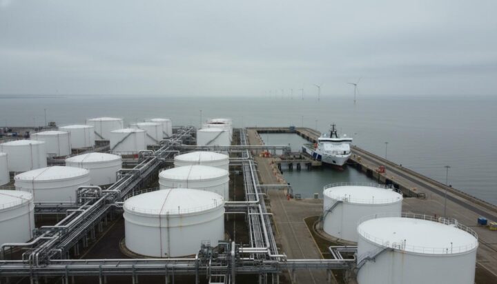 В Великобритании запущен первый сервис по бункеровке судов биометанолом