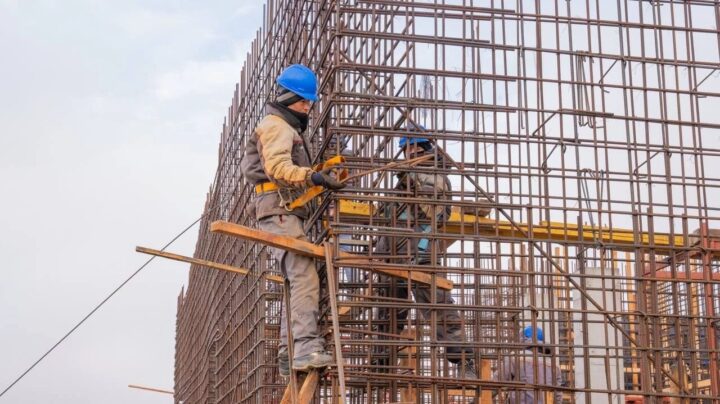 Газ для Мангистау: в Жанаозене возводят новый газоперерабатывающий комплекс
