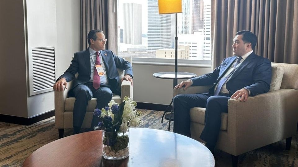 Казахстан и Shell обсудили расширение добычи на Кашагане Казахстан и Shell обсудили расширение добычи на Кашагане