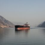 Блокада Ормузского пролива привела к рекордному росту цен на нефть